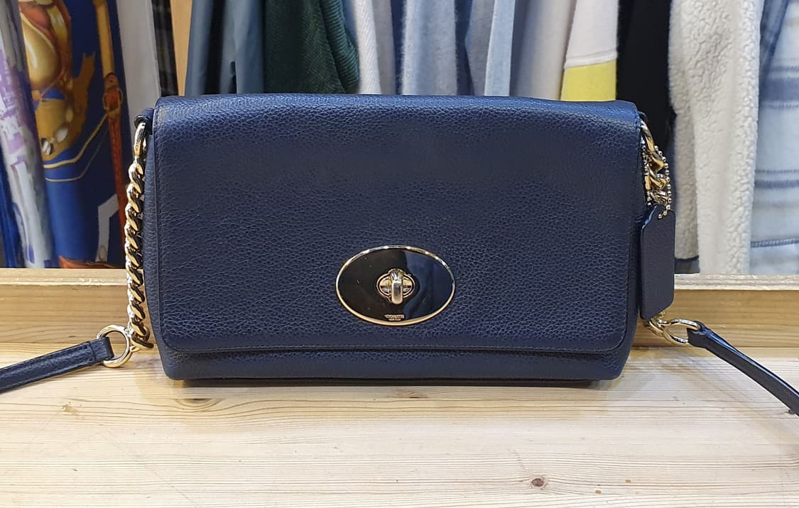 코치 레더 크로스백 상품이미지2