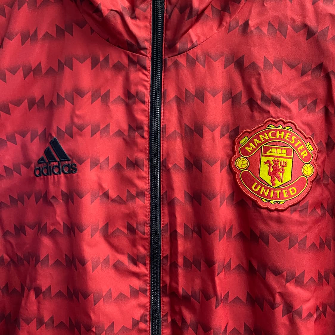 아디다스 이큅먼트 맨유 패턴 윈드브레이크 B3133 상품이미지3