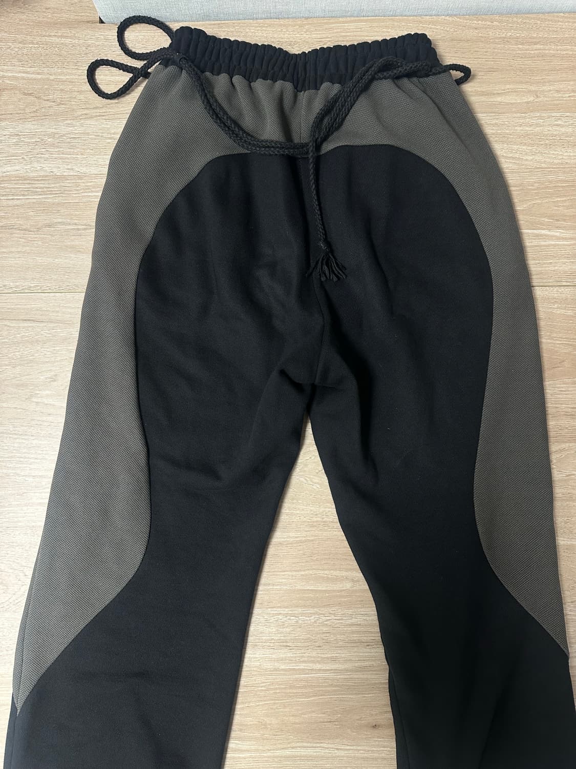 OJOS Graphic Apron Sweatpants 상품이미지4