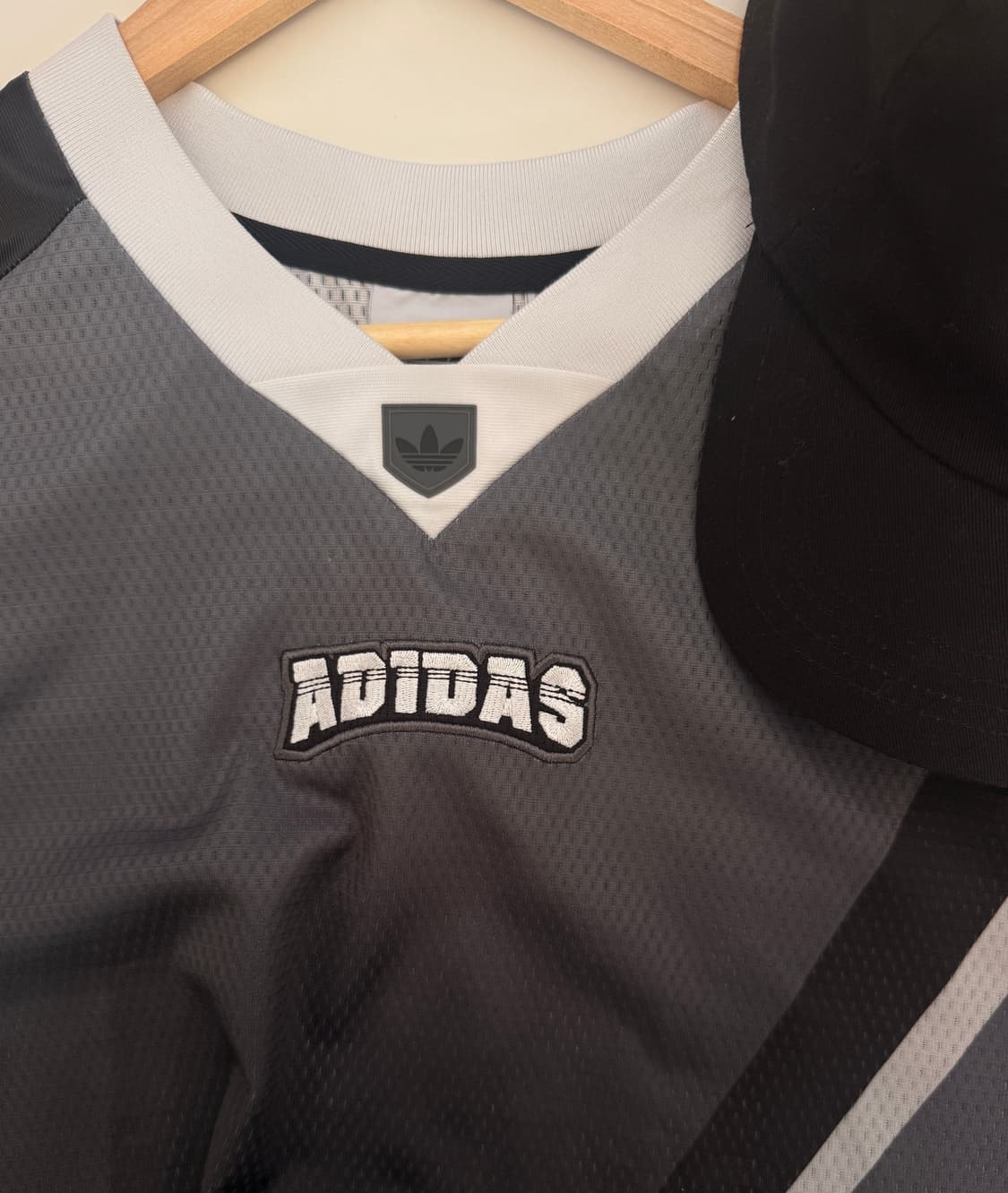 아디다스(Adidas) 아딜레늄 시즌3 반팔 저지 상품이미지1