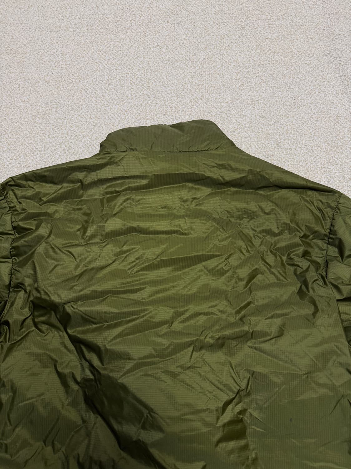 몽벨 재팬 알파인 카키 다운 패딩 자켓 상품이미지4