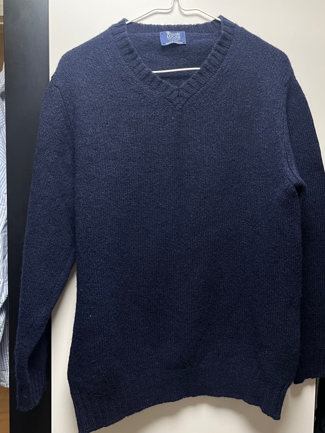 [42] 윌리엄로키 브이넥 니트 네이비 상품이미지10