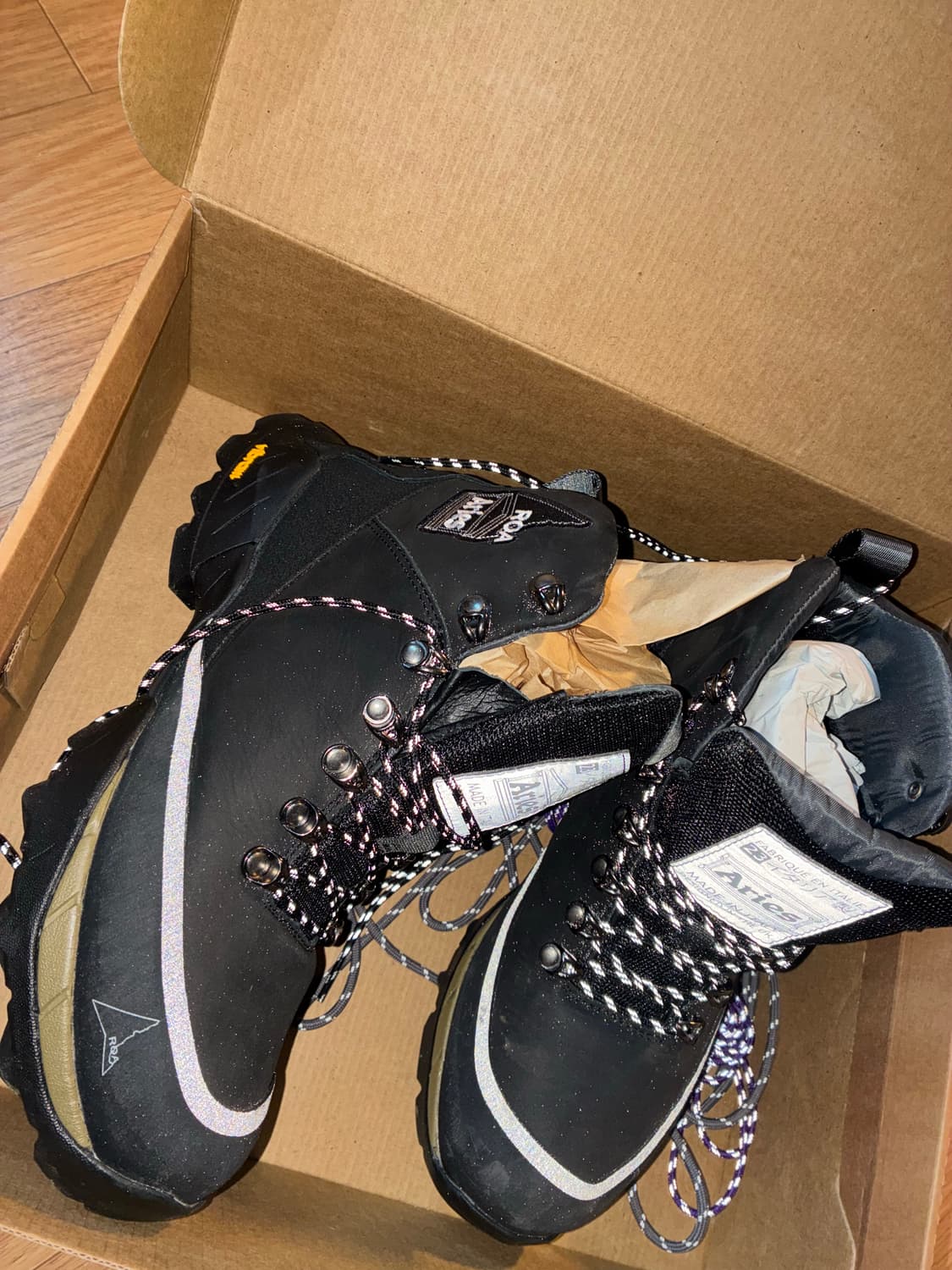 /40] 로아 하이킹 x ARIES 안드레아스 부츠 상품이미지4