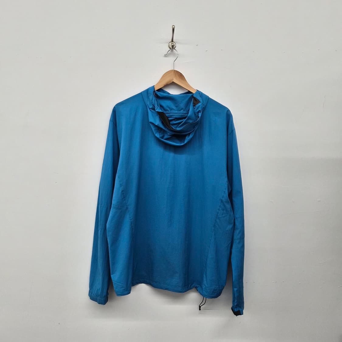 아크테릭스 후드 바람막이 블루 남여공용 L 상품이미지9