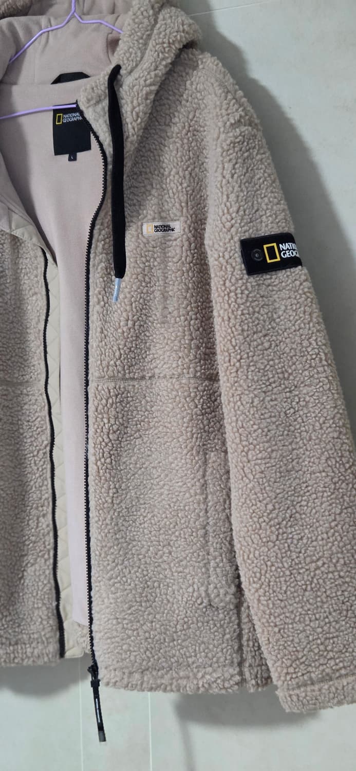 내셔널지오그래픽 뽀글이 후드 플리스 L사이즈(100)
택포 상품이미지3