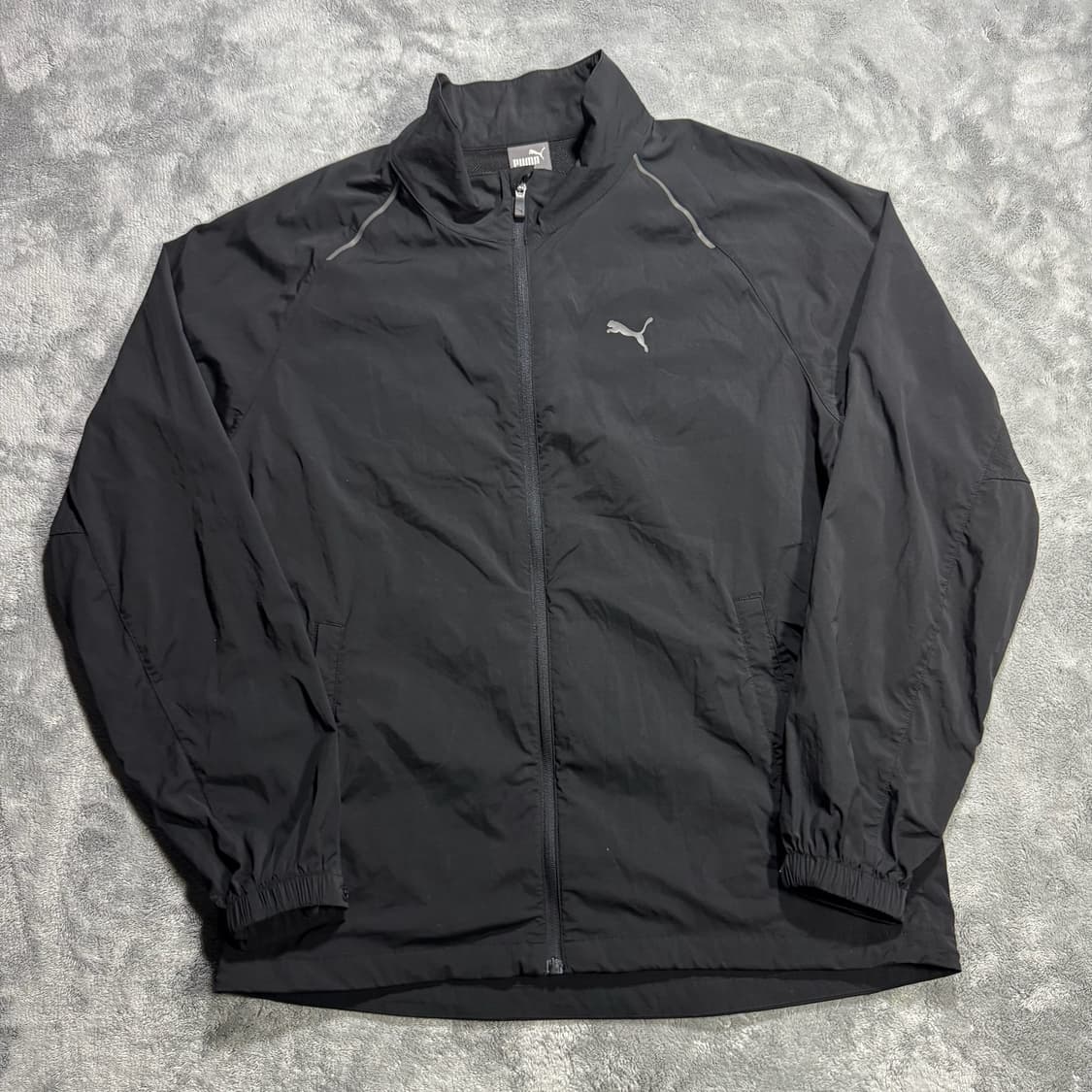 푸마 블랙 바람막이 상품이미지1
