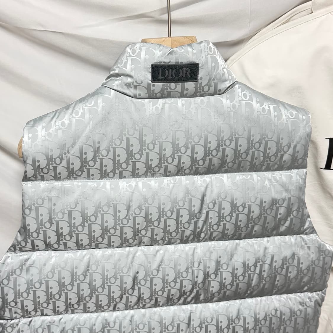[S+급/48] 디올 오블리크 조끼 패딩 베스트 실버 상품이미지5
