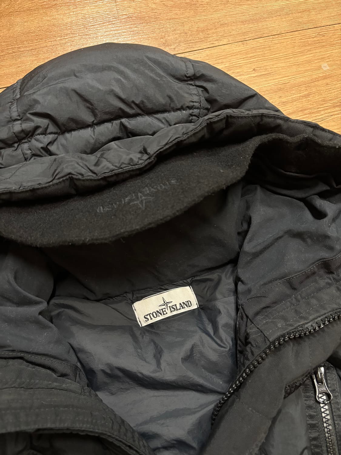 스톤아일랜드 크링클랩스 21fw 패딩 블랙 L 상품이미지4