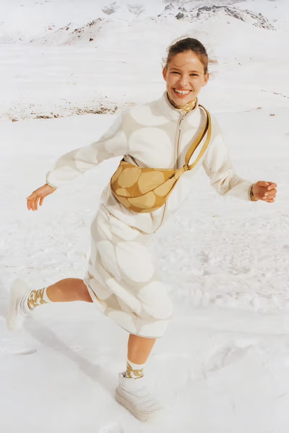 마리메꼬 유니클로 미니 숄더백 (beige) 상품이미지1