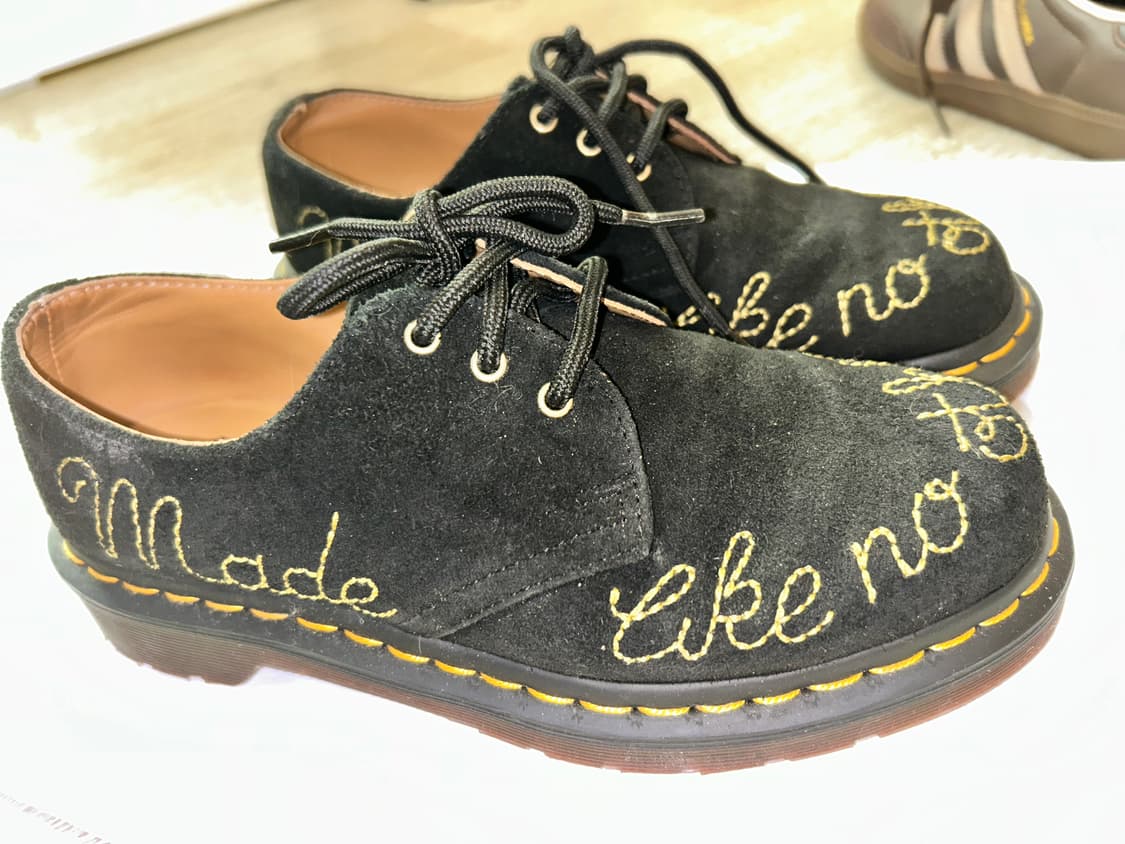 닥터마틴 1461 자수 데저트 오아시스 스웨이드 블랙 상품이미지7