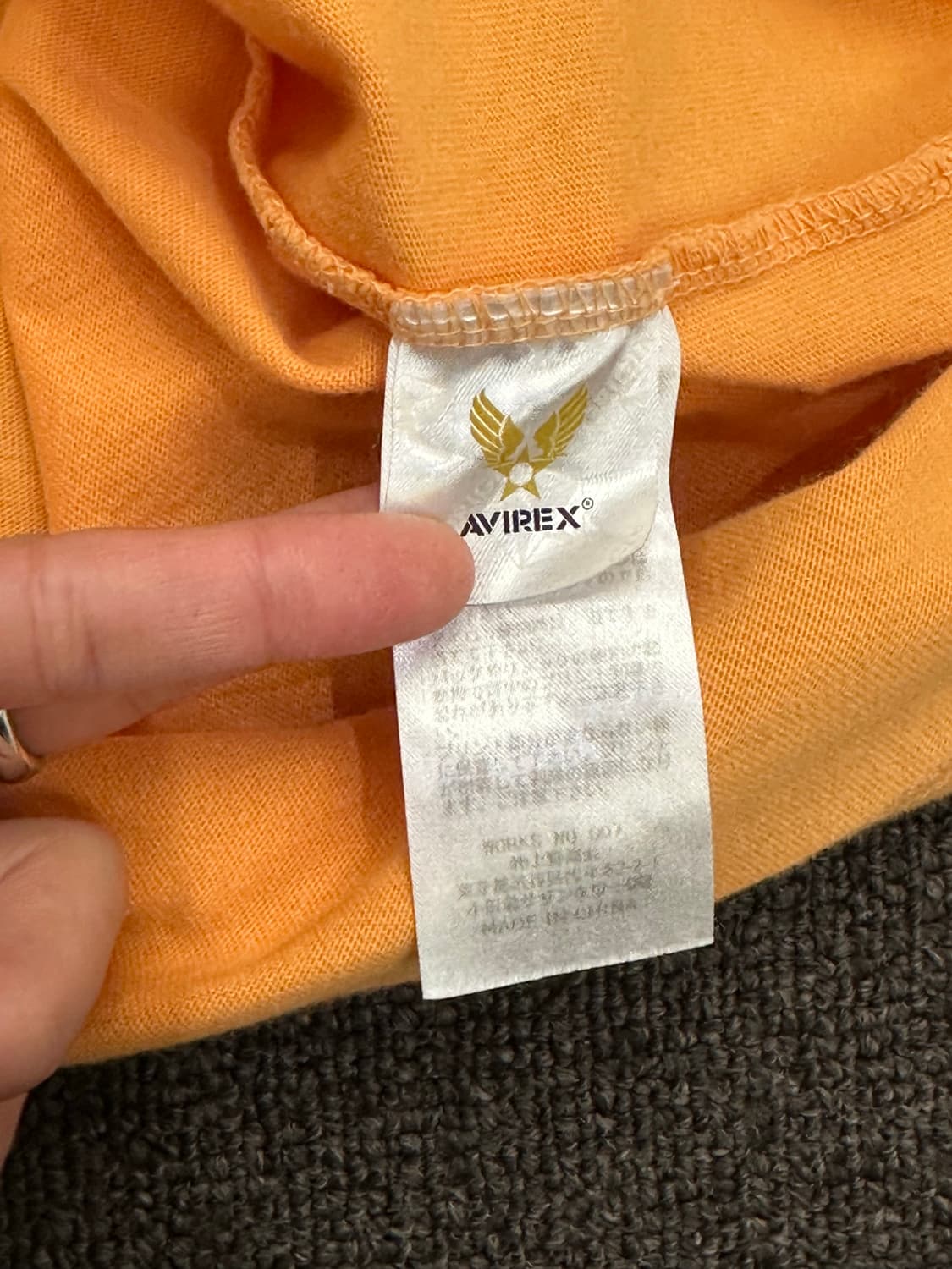 L)AVIREX vintage 미국 공군 핀업걸 프린팅 반팔 상품이미지3