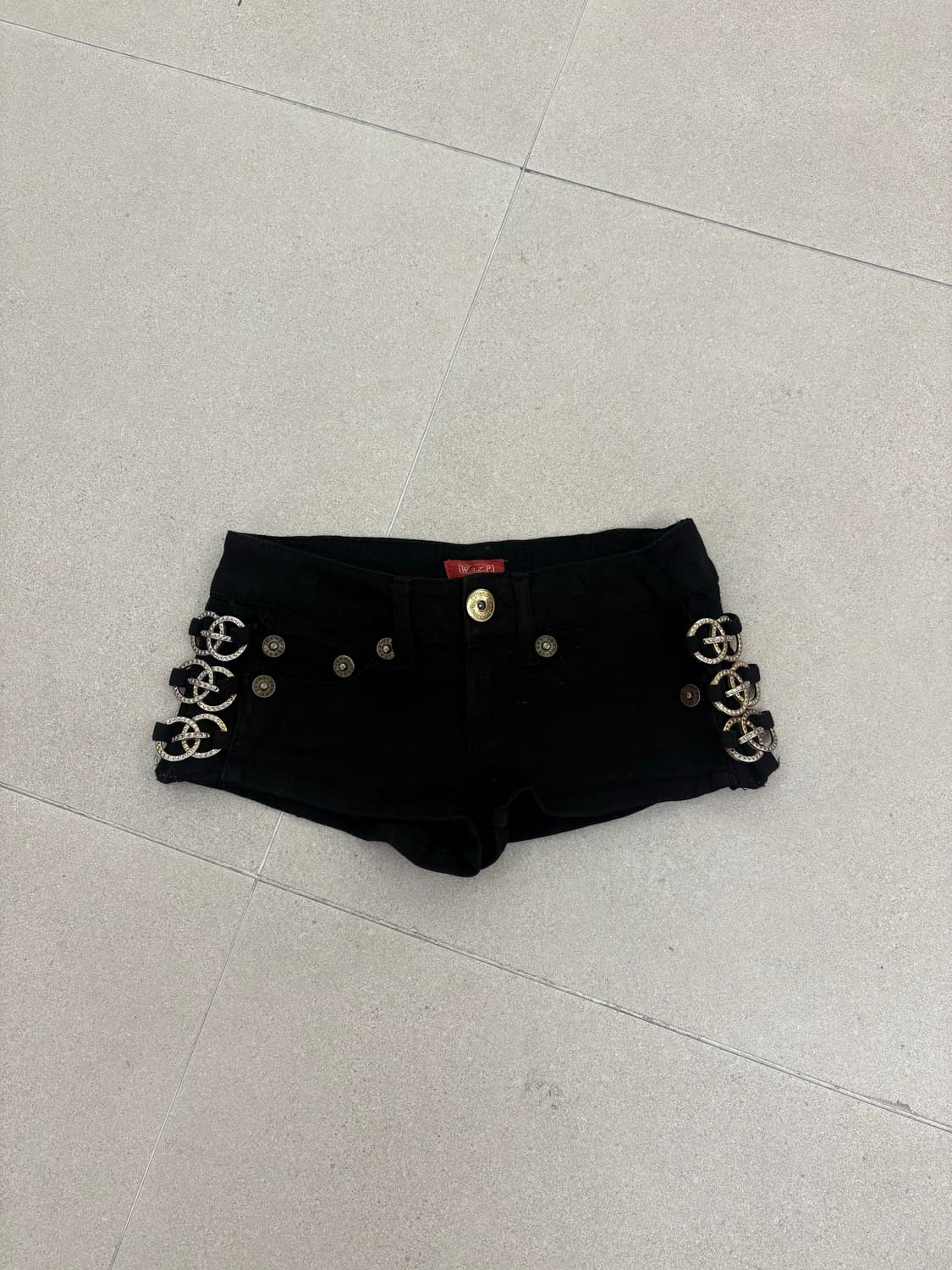 블랙 사이드 링 숏츠 상품이미지1