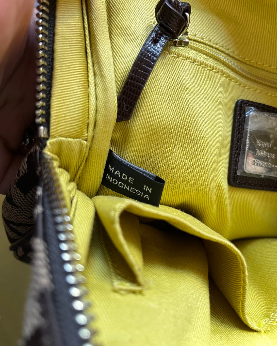 2000s Donna Karan Spel-Out Old Cross Bag 상품이미지9