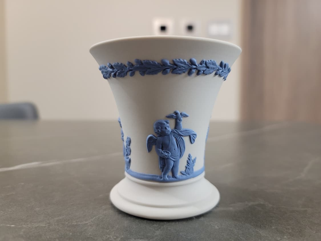 웨지우드 제스퍼웨어 라벤더 온 크림 화병 상품이미지4