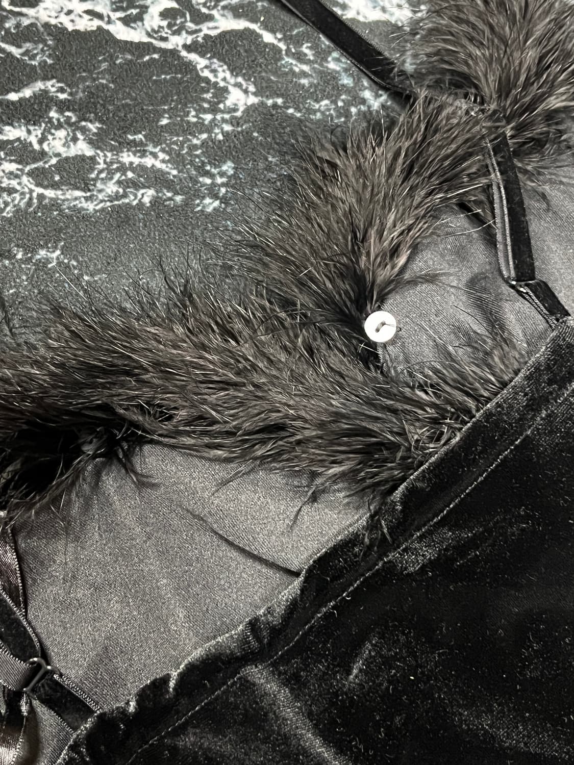 연말룩) 벨벳 실크 나시원피스 (퍼 탈부착가능) 상품이미지3