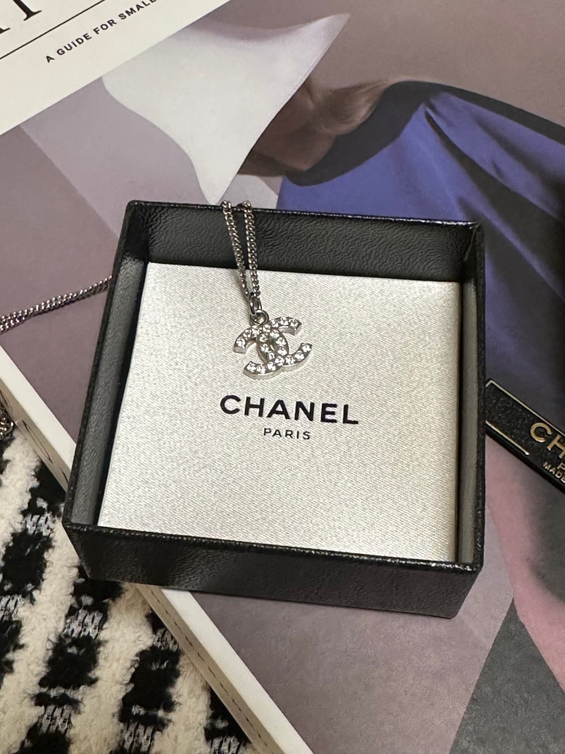 정품 샤넬 CC 로고 목걸이 은색 상품이미지2
