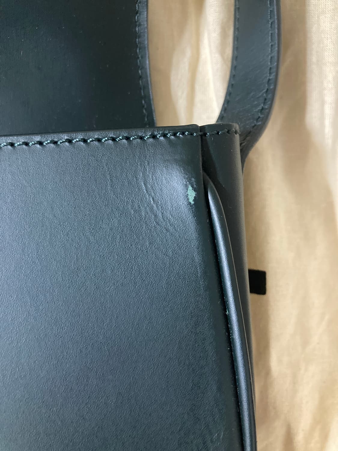 apc아페쎄 베티백 다크그린 상품이미지3