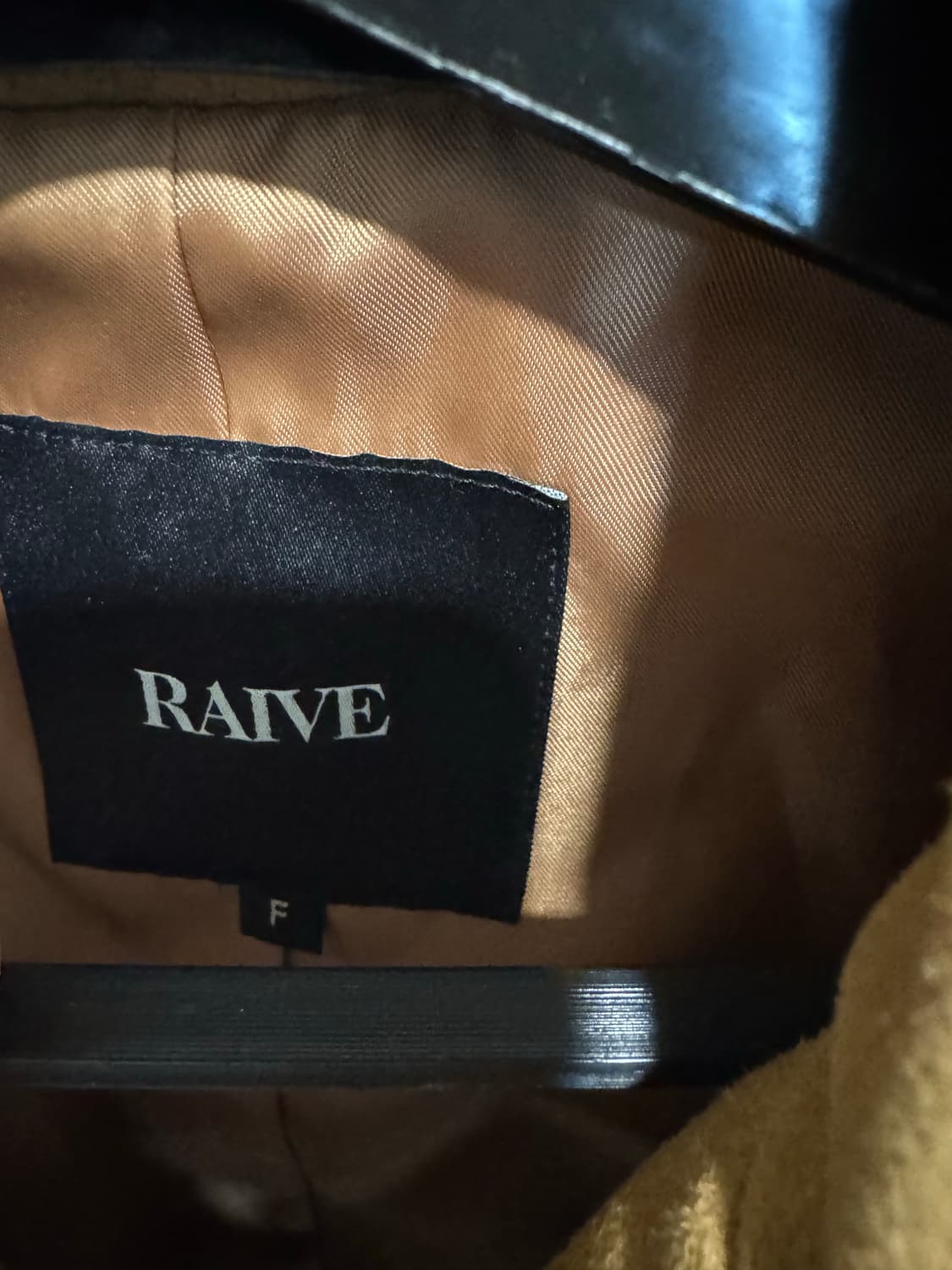 RAIVE 레이브 스웨이드 자켓 상품이미지3