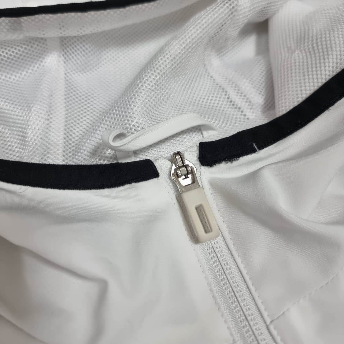 아디다스 티로23 바람막이 화이트 상품이미지4