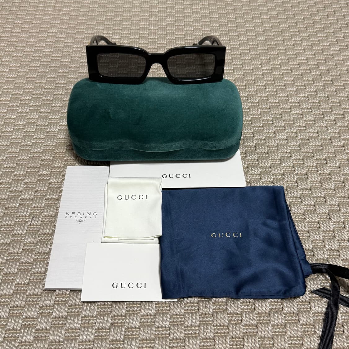 (OS) Gucci 구찌 랙탱귤러 스퀘어 GG템플 선글라스 상품이미지8