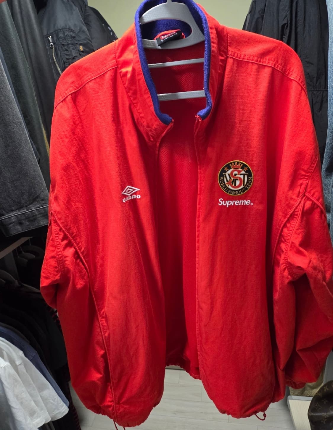 슈프림 엄브로 트랙 레드 xl 상품이미지1
