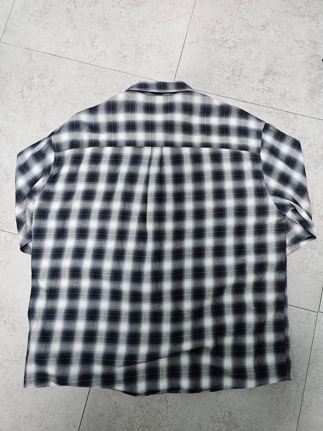 다이브인 옴브레 체크 셔츠 상품이미지2