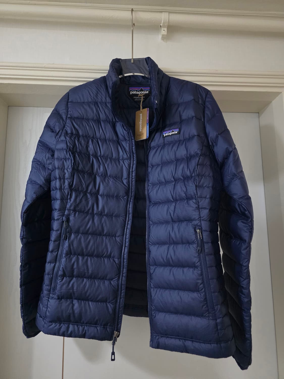 거의새거) 정품 파타고니아 여성 경량 패딩 네이비 S 상품이미지1