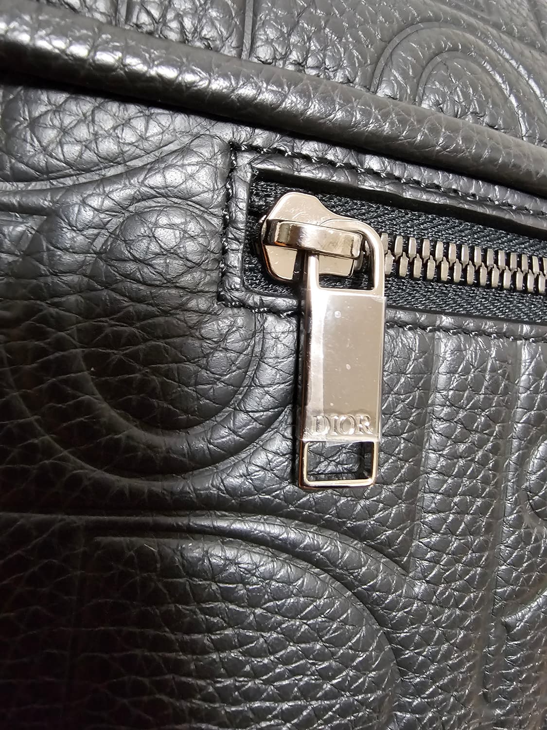 디올 그래비티 플랩 데일리 크로스백 라지사이즈 25Fw 상품이미지8