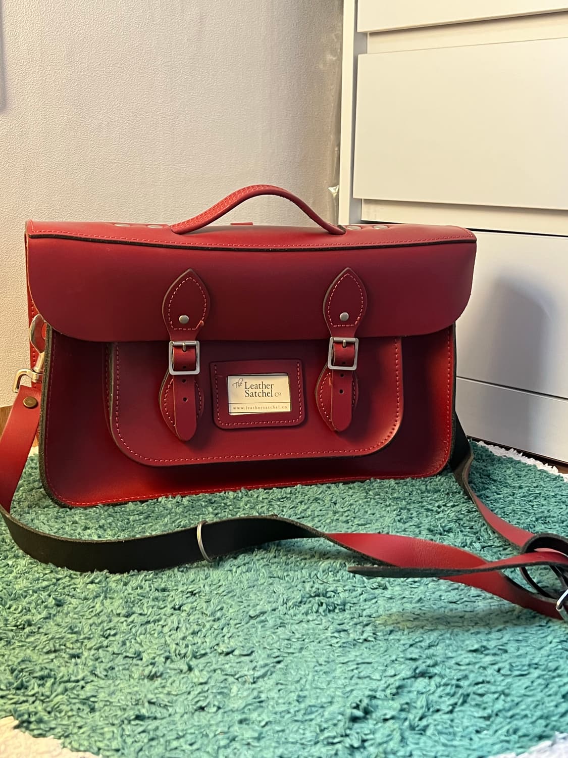 영국 더레더사첼 사첼백 레드 가죽 가방 (15인치) 상품이미지1