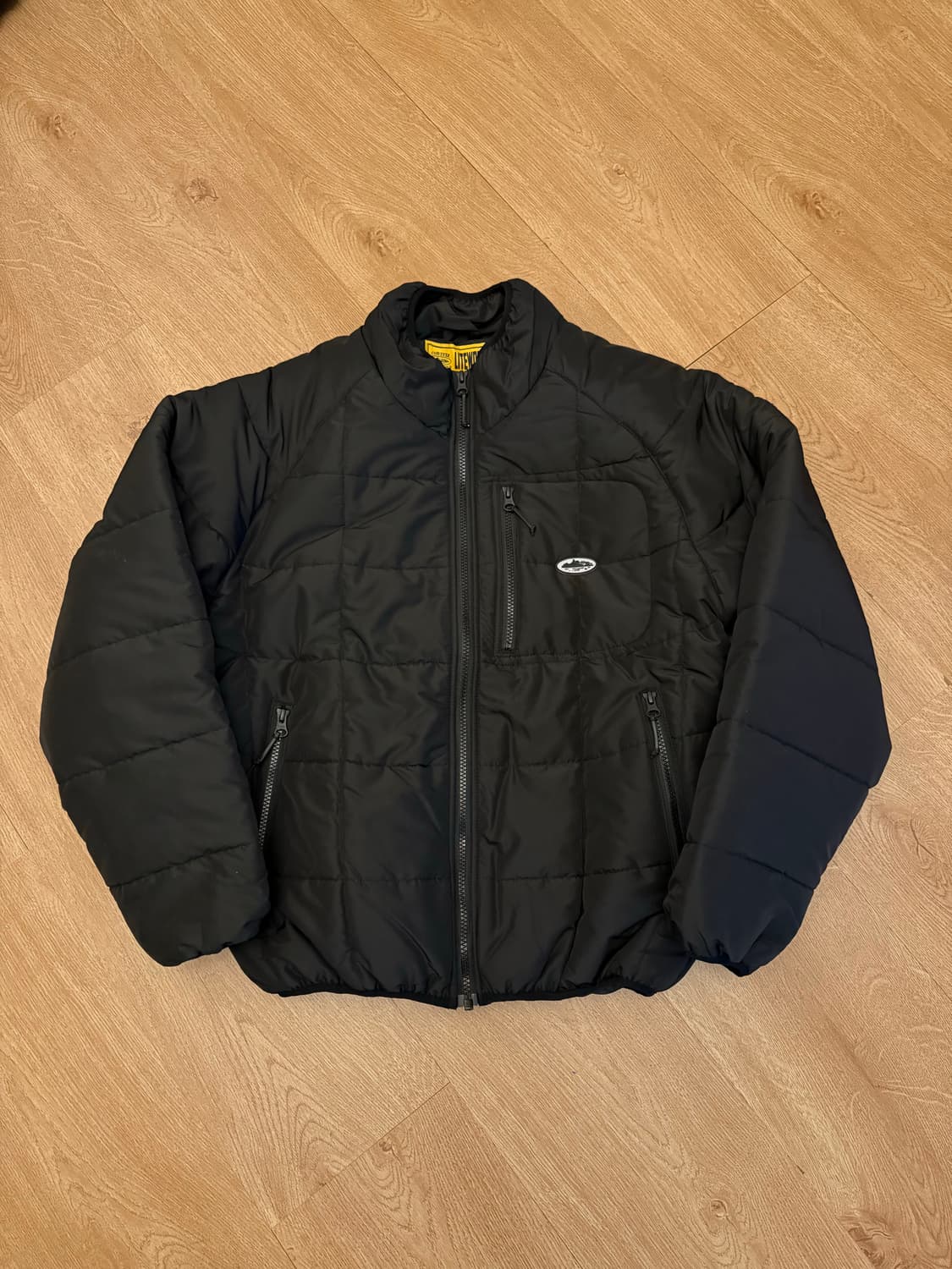 코르테이즈 경량 패딩 corteiz bellic jacket 상품이미지1