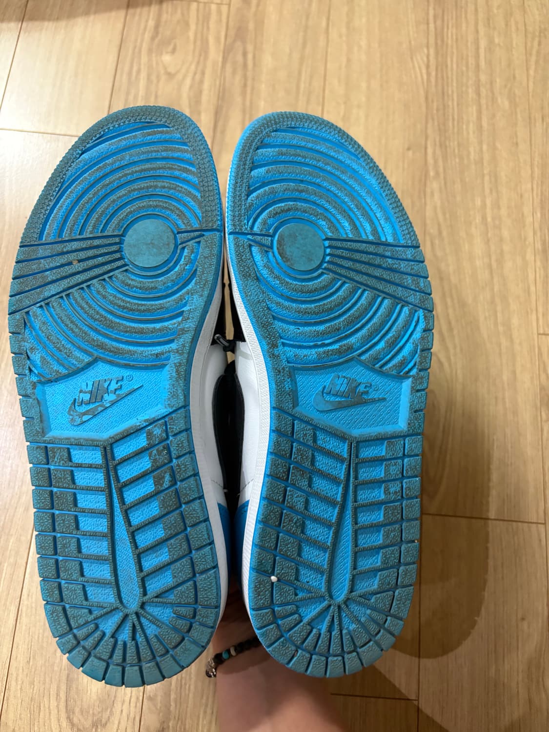 조던 1 레트로 로우 OG 파우더 블루 270 상품이미지3