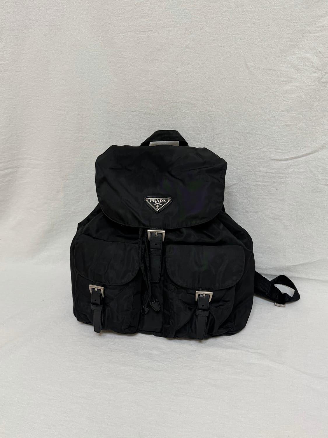 정품 프라다 포코노 나일론 미디움백팩 블 상품이미지3