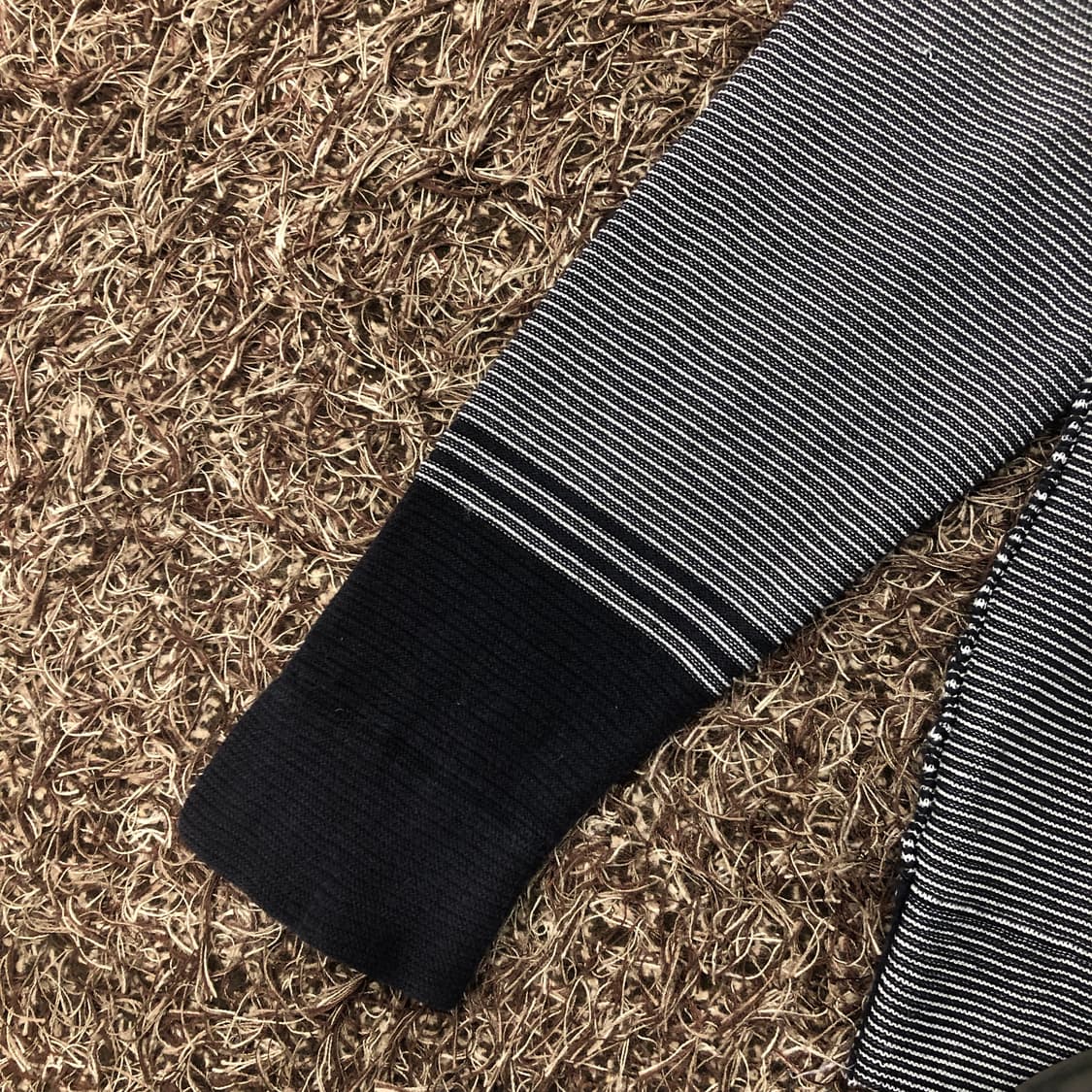 100 CP컴퍼니 레터링 스트라이프 코튼 니트 상품이미지3