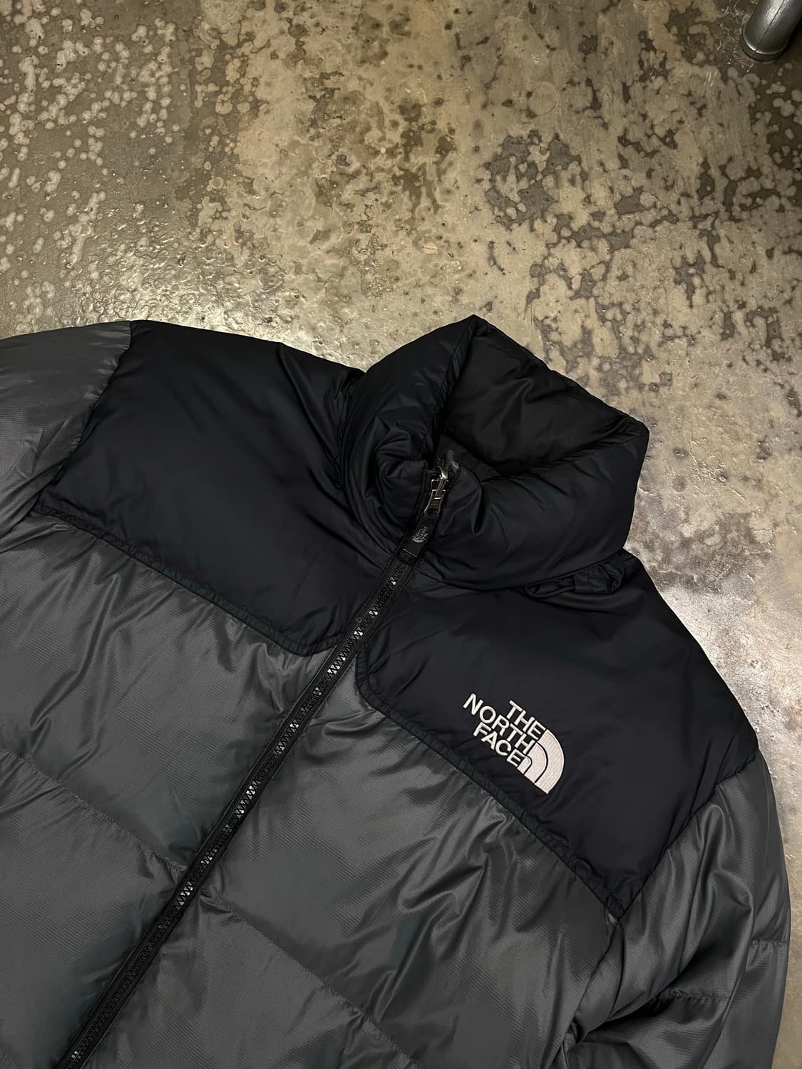 노스페이스 눕시 700 검/회 95 상품이미지2