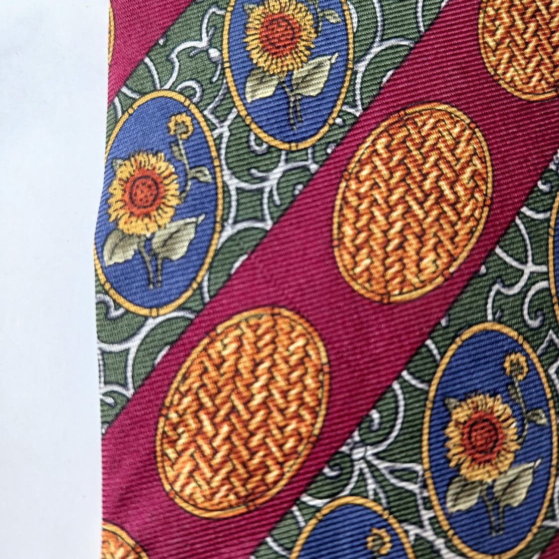 디올 실크 레드 빈티지 오너먼트 넥타이 9.8cm A등급 A19082
 상품이미지5