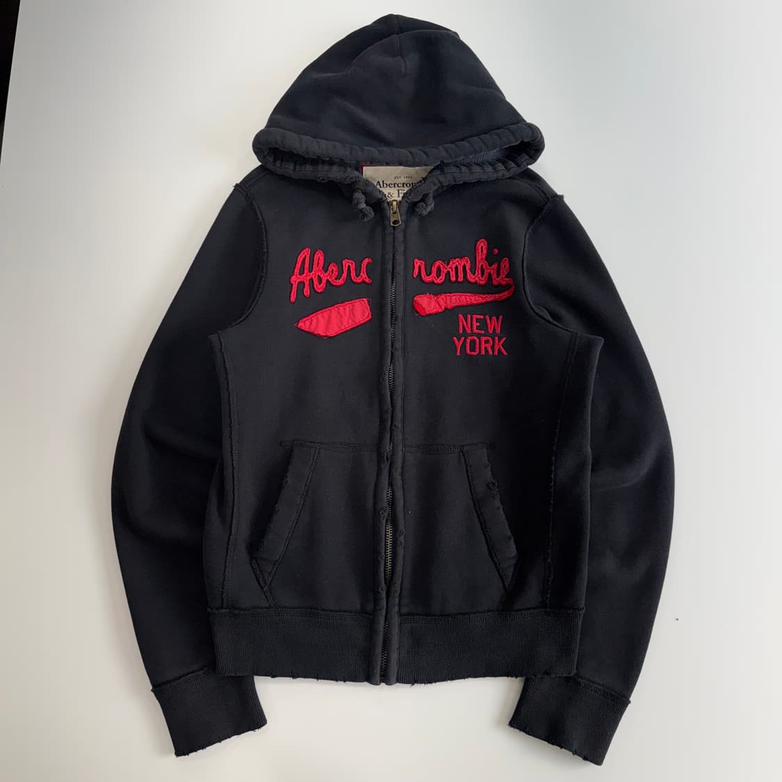 Abercrombie 아베크롬비 레드 레터링 로고 네이비 후드집업 상품이미지3