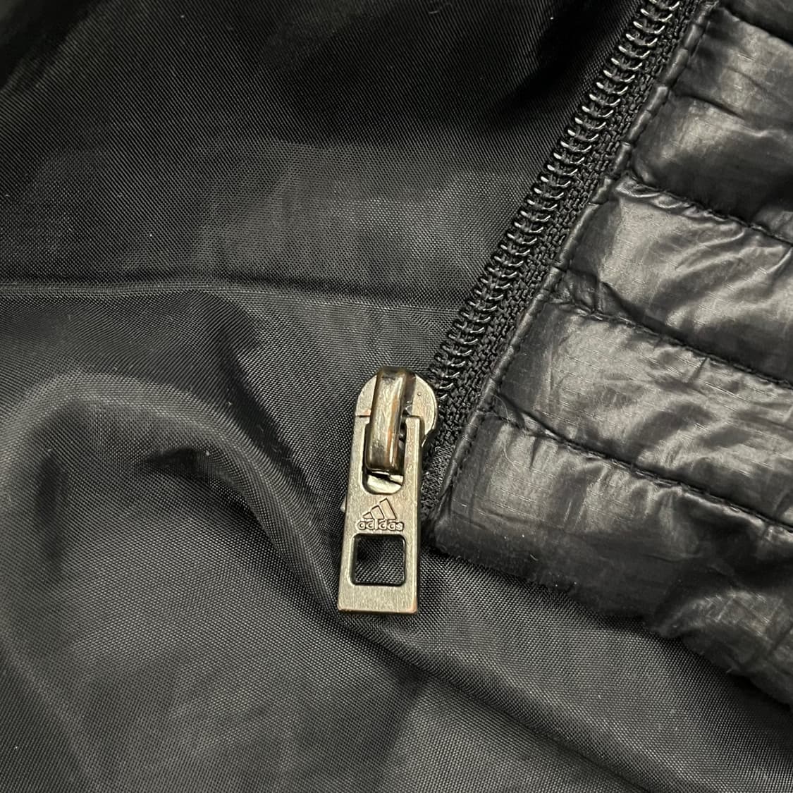 아디다스 블랙 실버 후드 숏패딩 95 상품이미지7