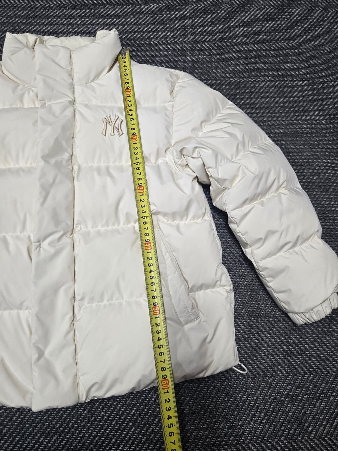 엠엘비 MLB 메가로고 푸퍼 숏패딩 크림 상품이미지9