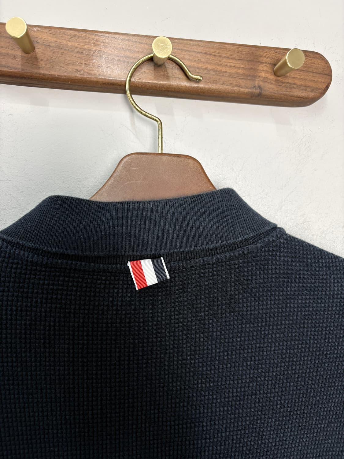 톰브라운 4바 와플 폴로 니트 카라티A3697 상품이미지6