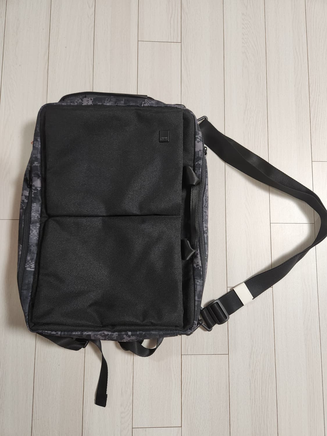 택 새상품)샘소나이트 레드 3웨이 백팩 크로스백 서류 노트북백 

 노트 상품이미지1