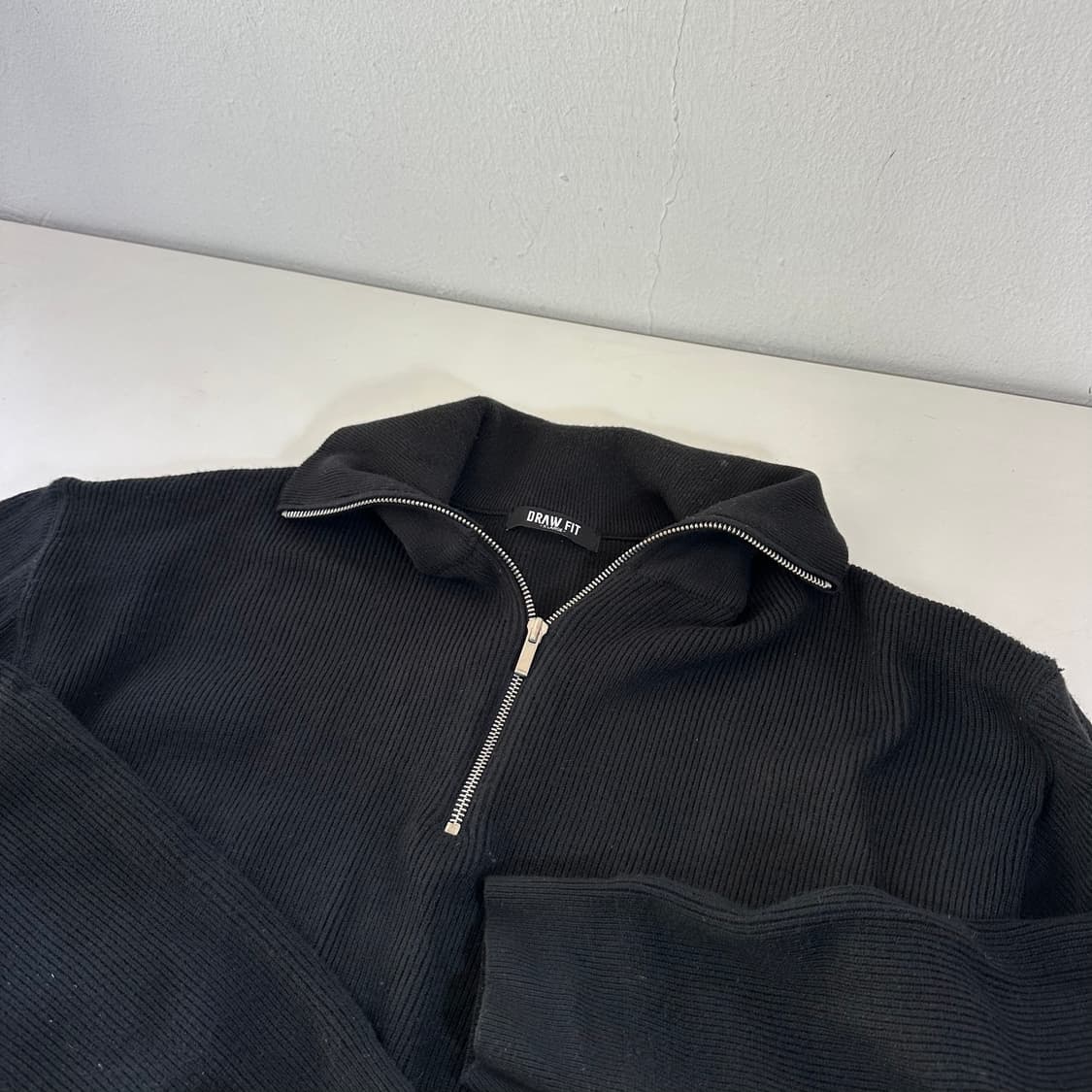 XL 드로우핏 블랙 오버핏 반집업니트 상품이미지1