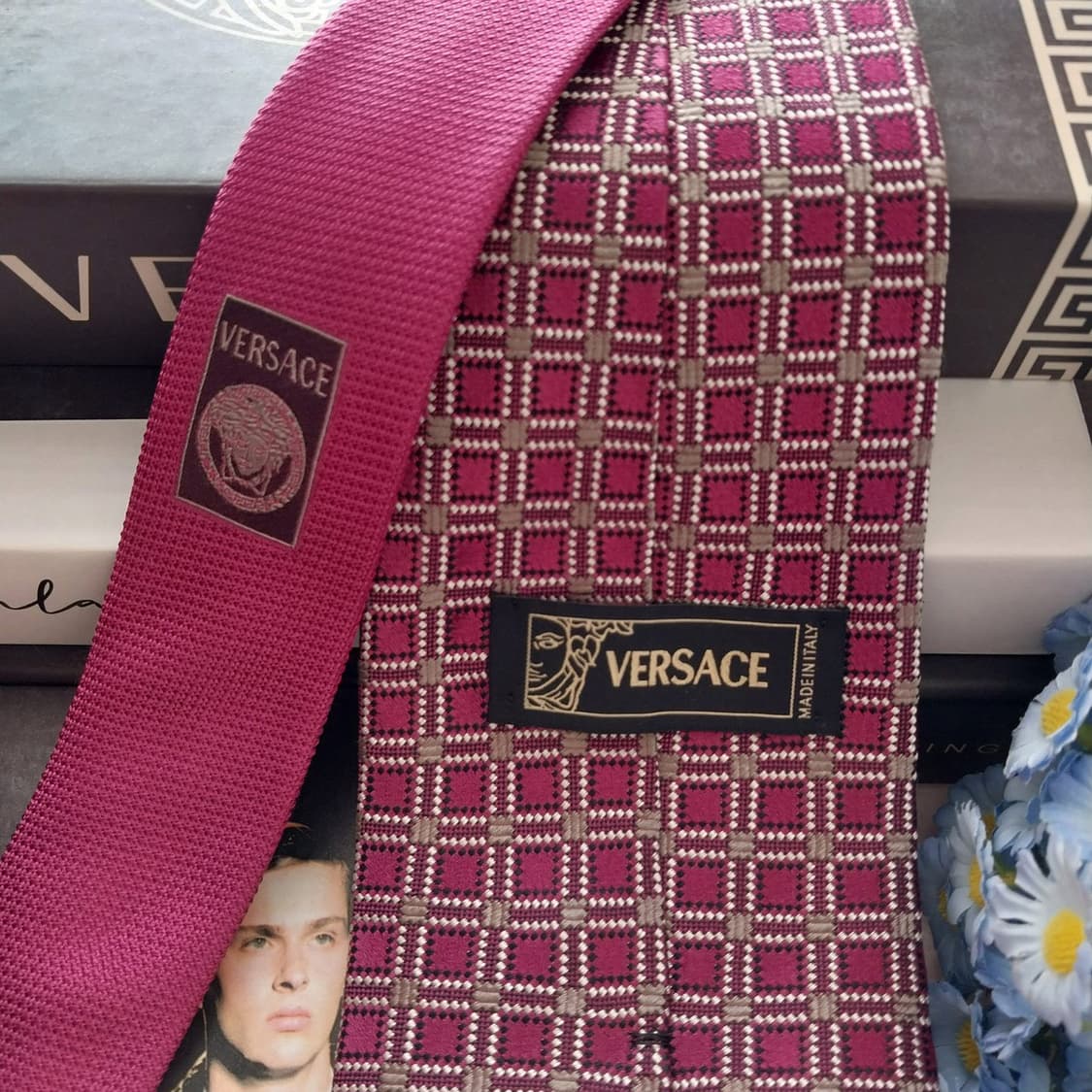 베르사체 실크 핑크 다이아 패턴 넥타이 9.2cm A+등급 K1397
 상품이미지5