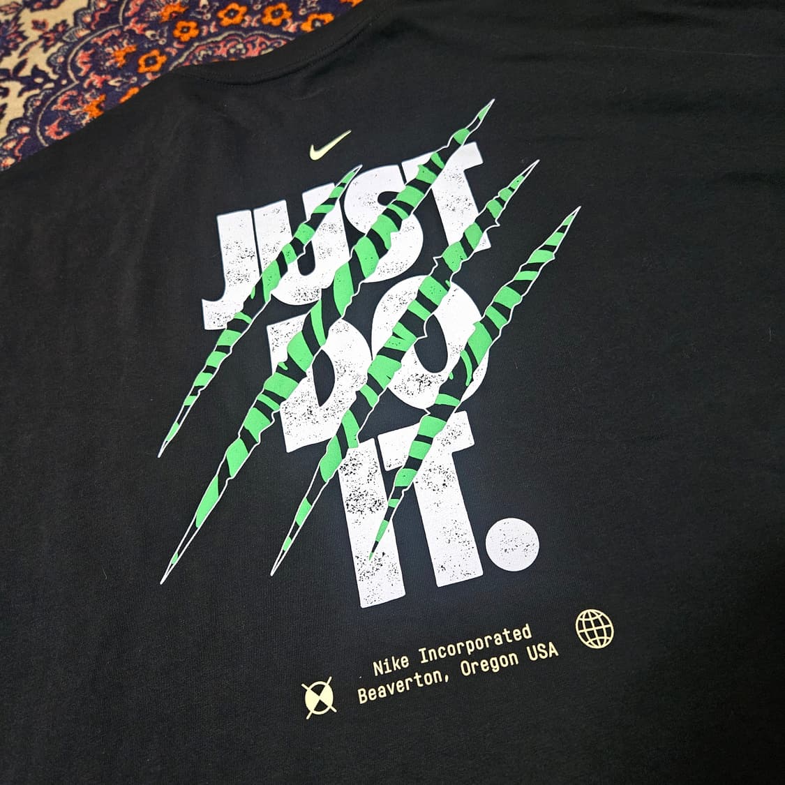 나이키(Nike) NSW 오버핏 그래픽 티셔츠 XL size 상품이미지4