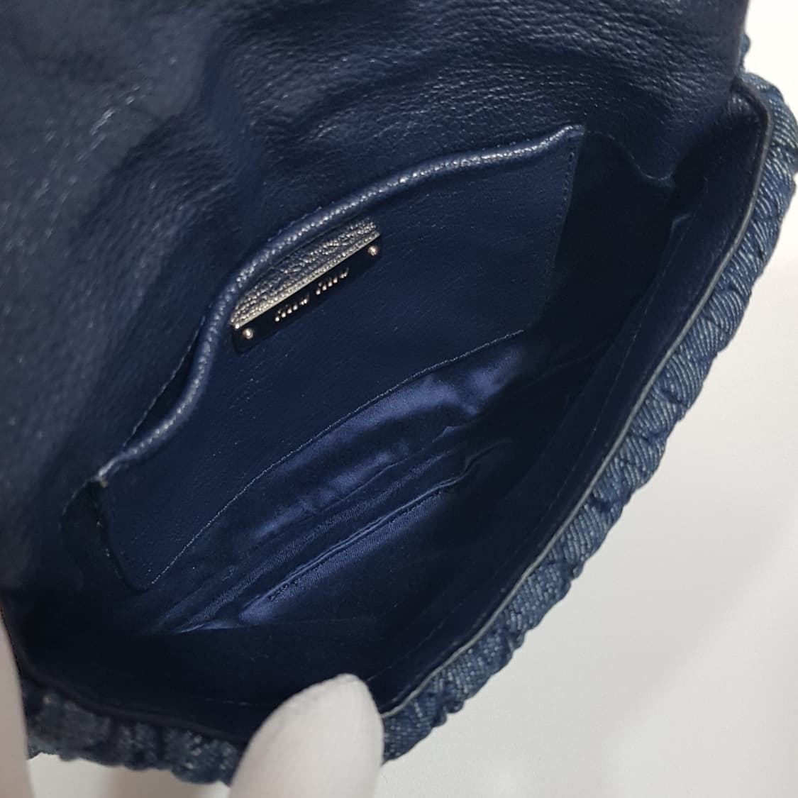 미우미우 마테라쎄 크리스탈 체인숄더백 RT0636 상품이미지9