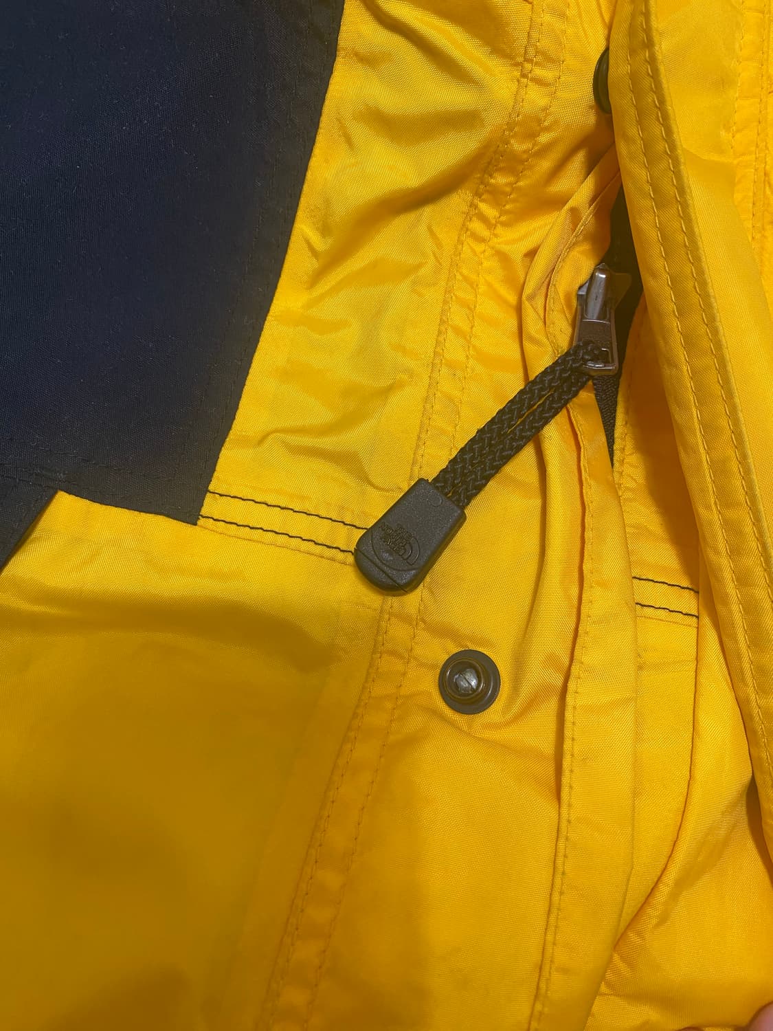 90s 노스페이스 바람막이 판매합니다. 상품이미지7