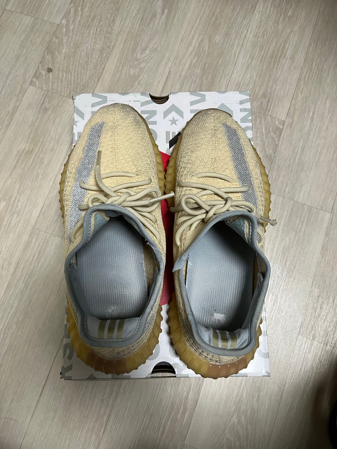 [275] 아디다스 이지 부스트 350 V2 상품이미지3