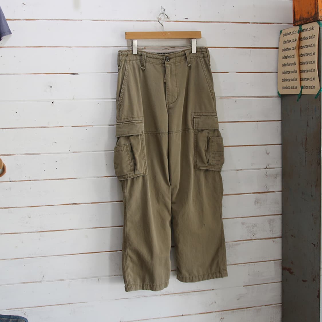 (착용컷) 00's 리바이스 카고 팬츠 (남성용 32) 상품이미지2
