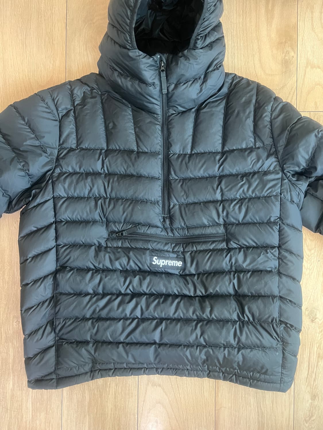 슈프림 마이크로 다운 하프 집 후드 풀오버 블랙 - 25FW 상품이미지3