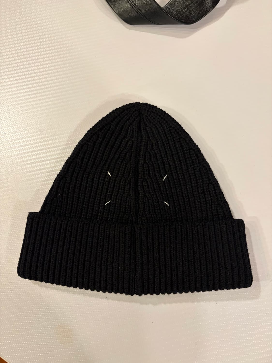 마르지엘라 스티치 비니 M 상품이미지1