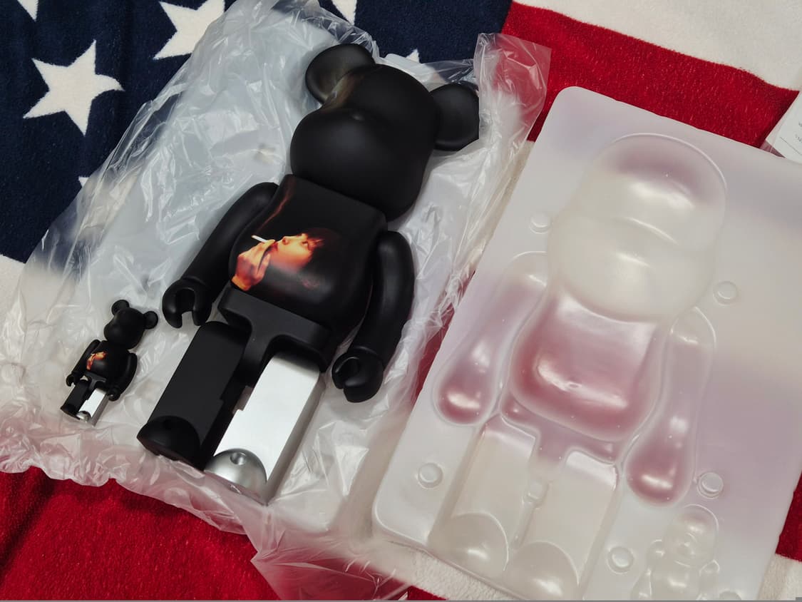 요지 야마모토 블랙스캔들 베어브릭 아트토이 상품이미지4